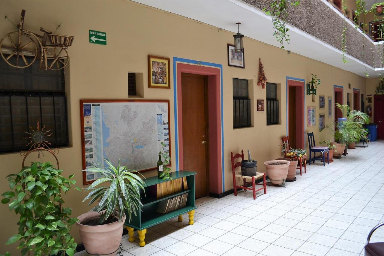 Hotel Janeiro Guadalajara Exterior photo